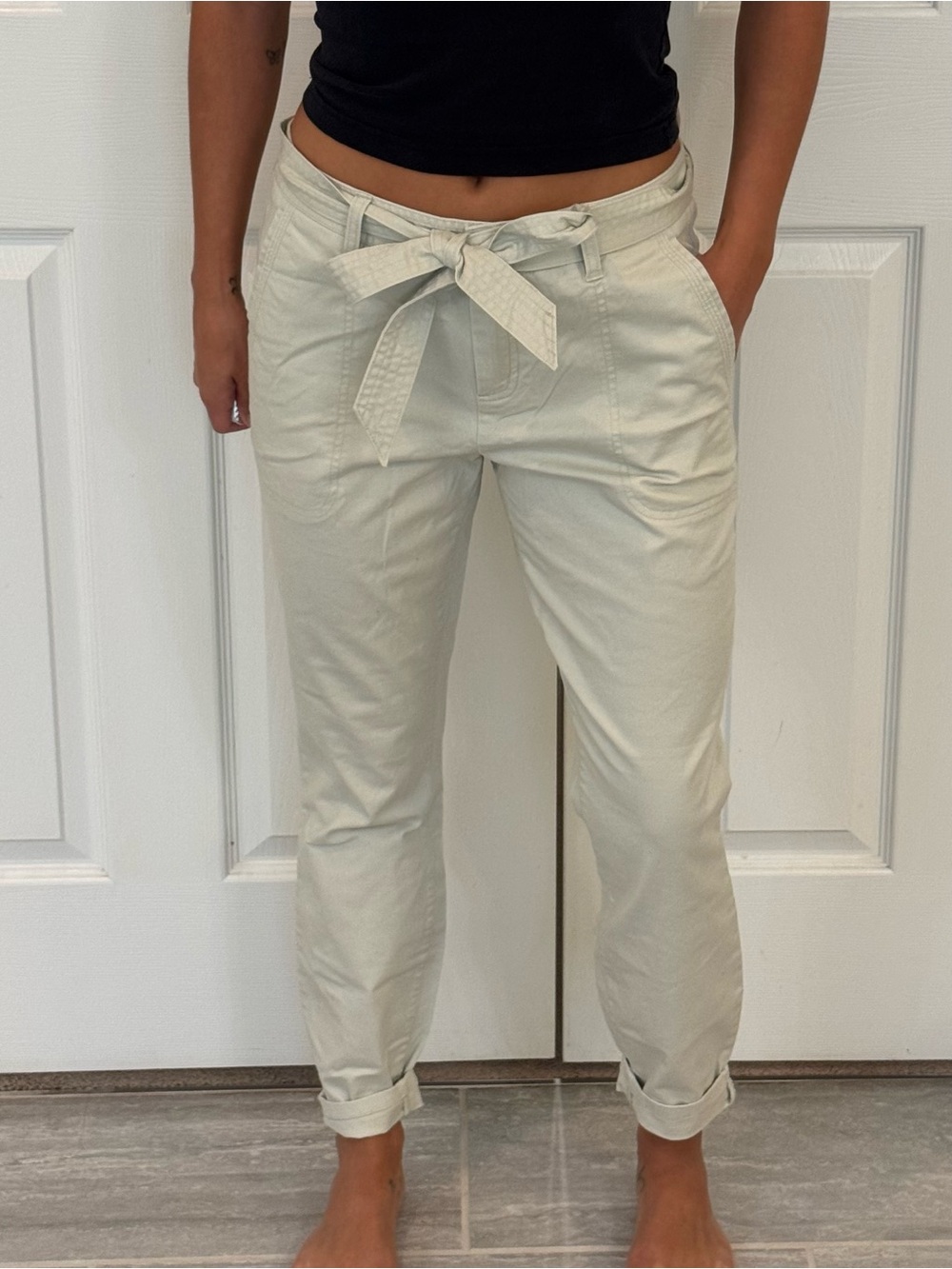 Vineyard Vines High Waisted Utility Pant in Stone
